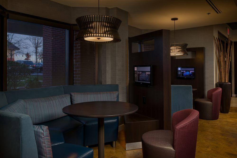 Courtyard By Marriott New Haven Orange Hotel Bagian luar foto
