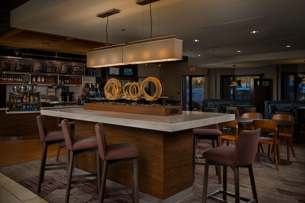 Courtyard By Marriott New Haven Orange Hotel Bagian luar foto