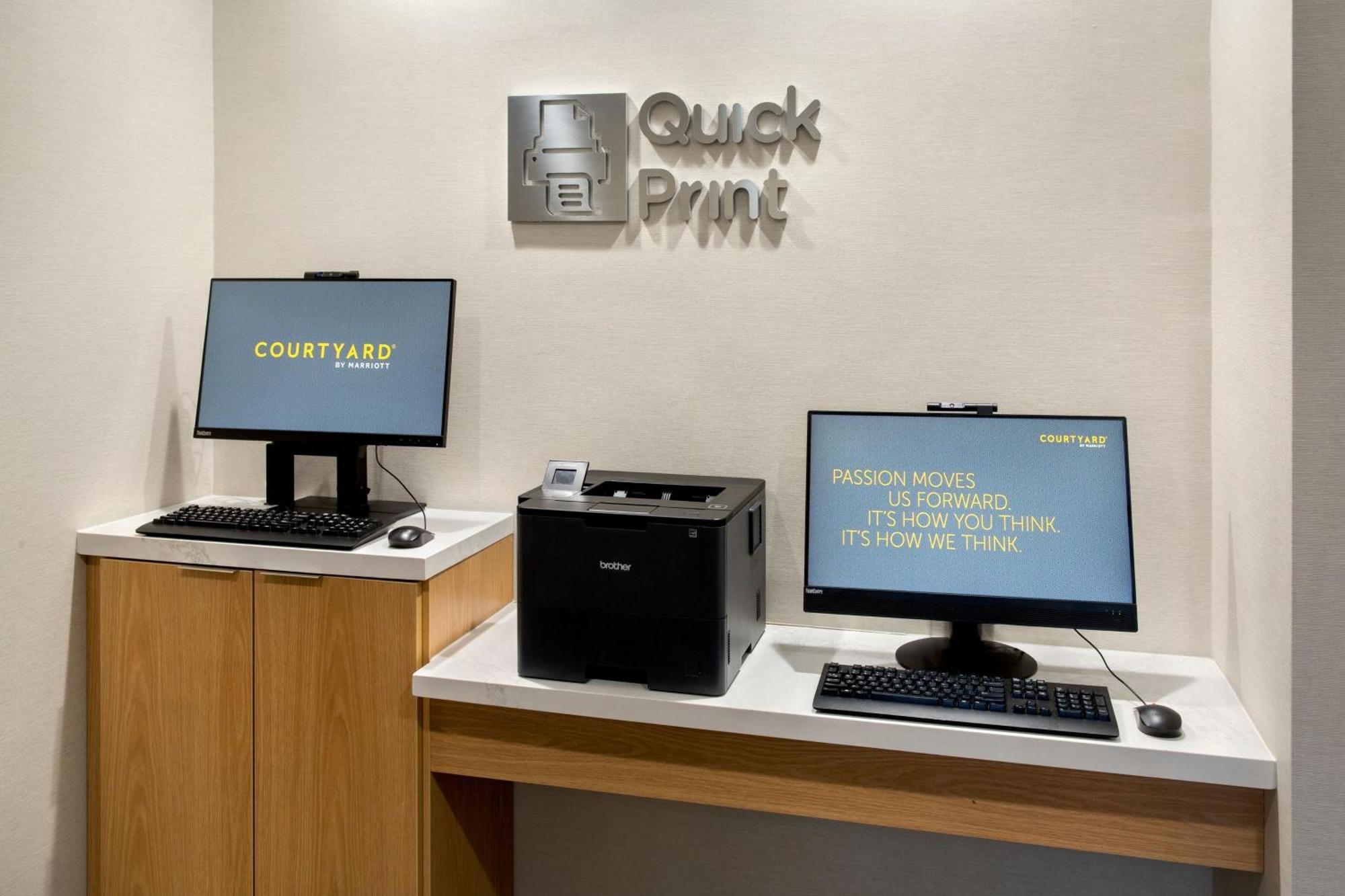 Courtyard By Marriott New Haven Orange Hotel Bagian luar foto