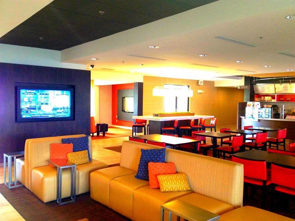 Courtyard By Marriott New Haven Orange Hotel Bagian luar foto