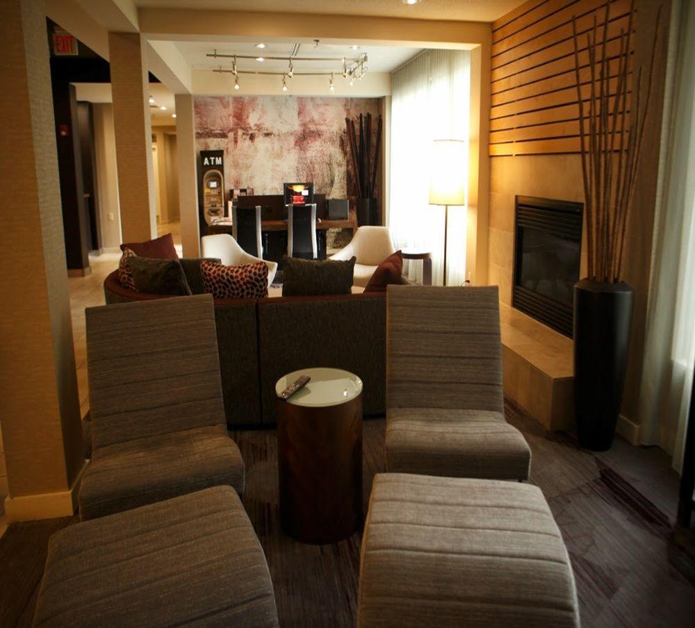 Courtyard By Marriott New Haven Orange Hotel Bagian luar foto